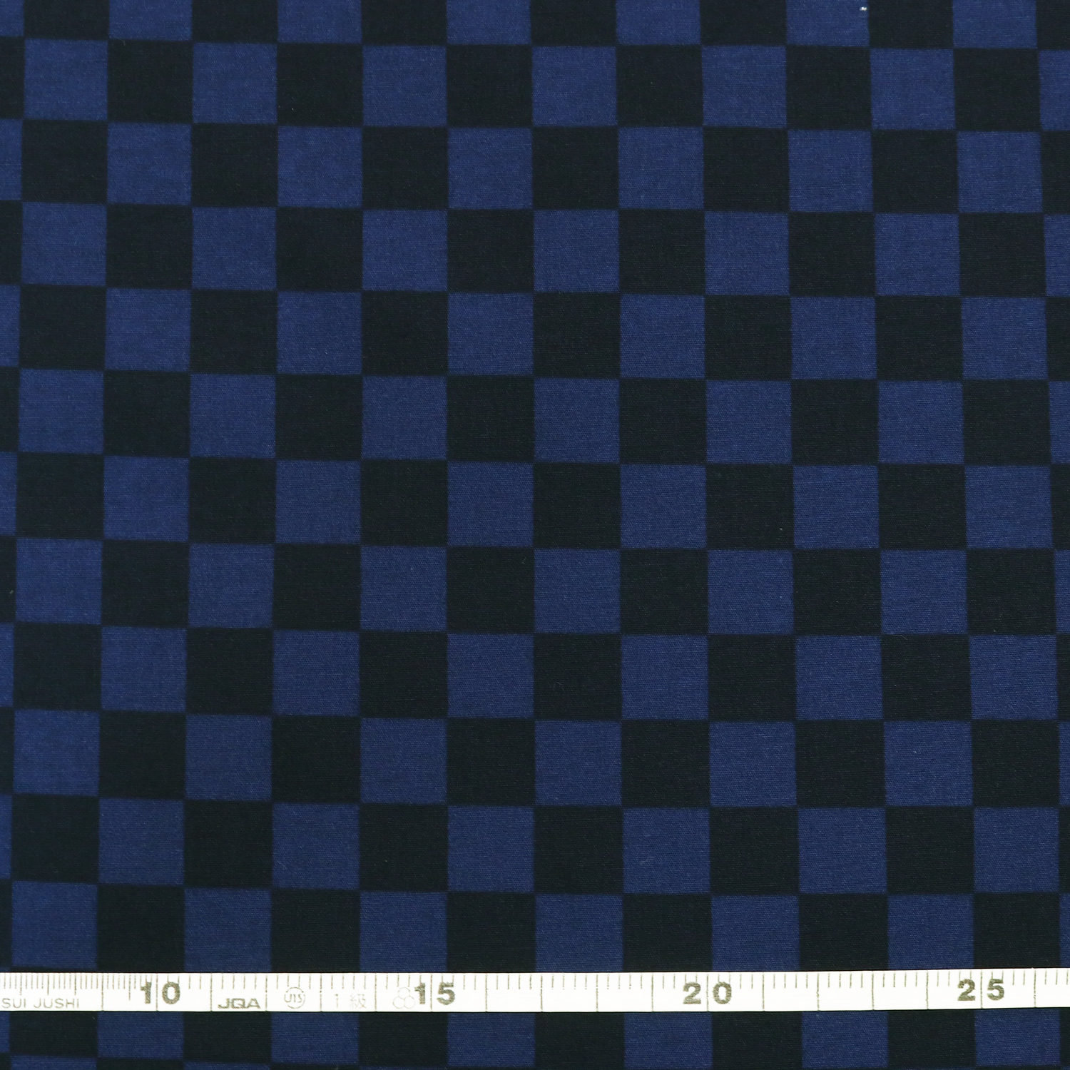 【WEB限定・原反特価】■88199-3-5 綿ブロード プリント生地 市松青黒 巾約110cm 原反（巻）