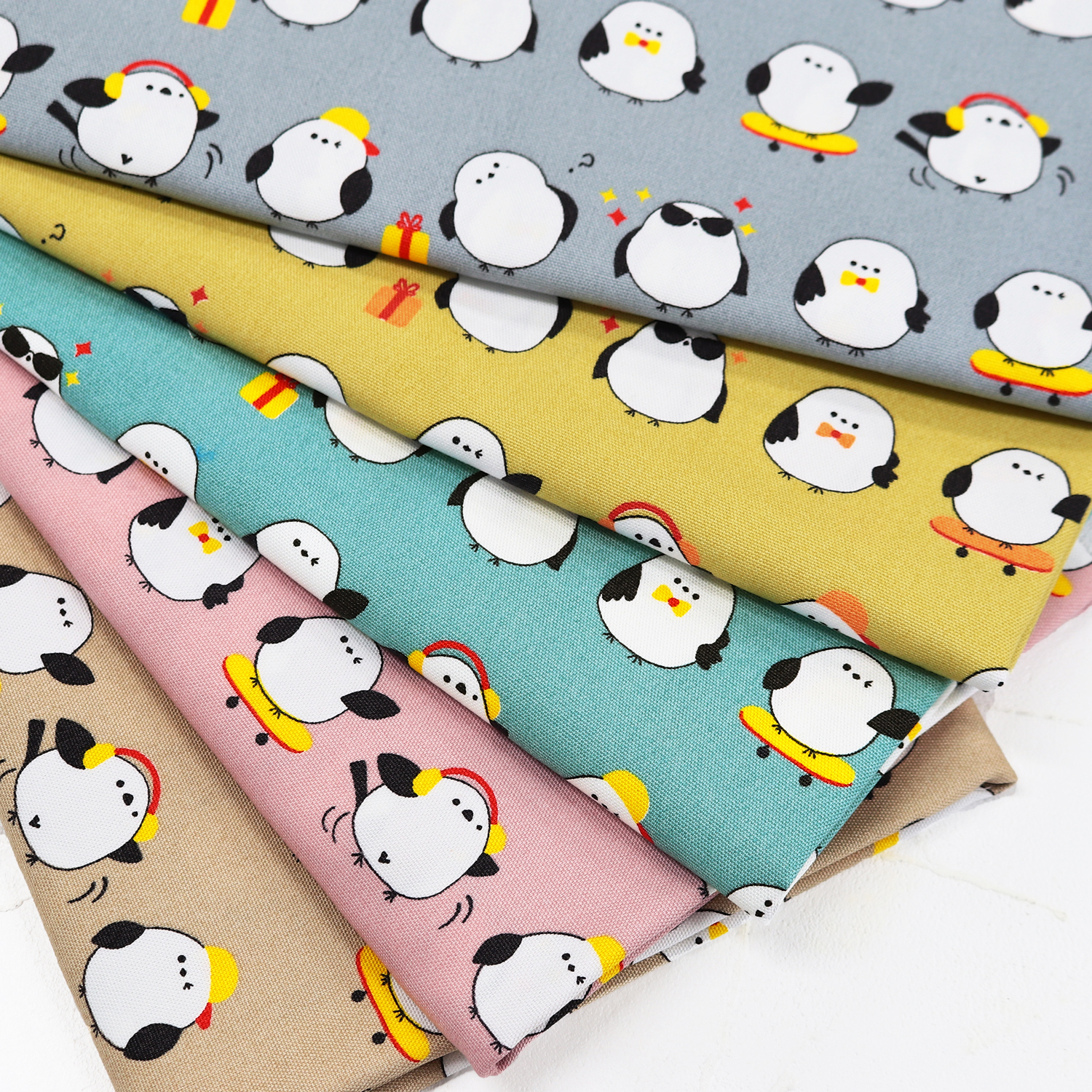 IBK99416-1 コットンオックス シマエナガ 巾約112cm 1m単位 (m)