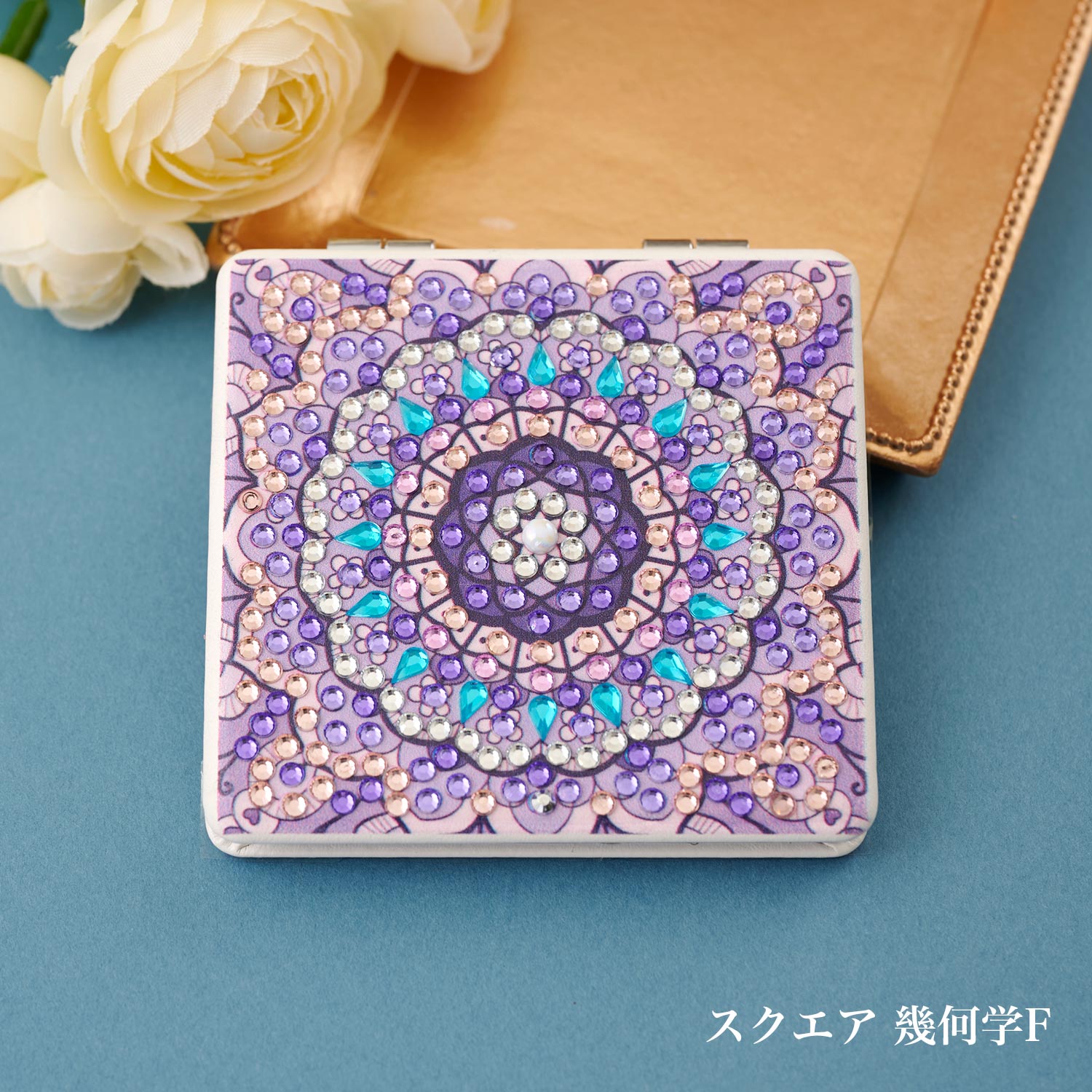 T10-4923 ダイヤモンドフィックス コンパクトミラー スクエア 幾何学 F (箱)