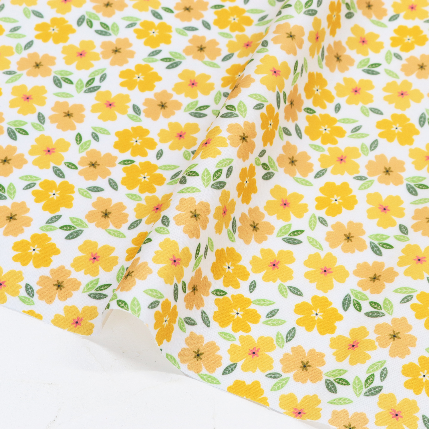 LAMI-3053-W  白地 イエロー 花柄 ラミネート STELLA USAコットン ラミネート加工生地 50cm単位 (枚)