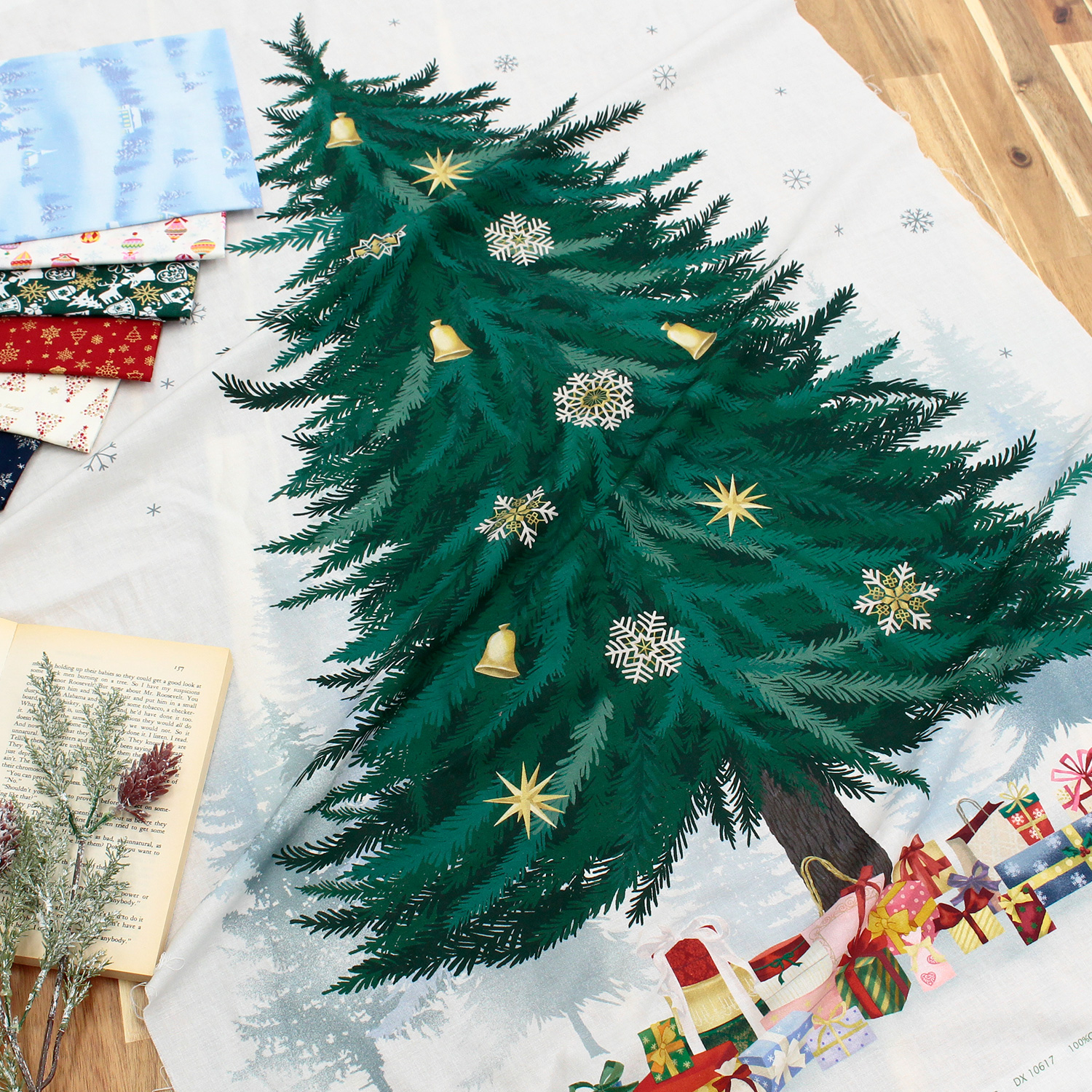 DX10617-A Christmas tree", white", square fabric", approx. 72cm panel (piece)