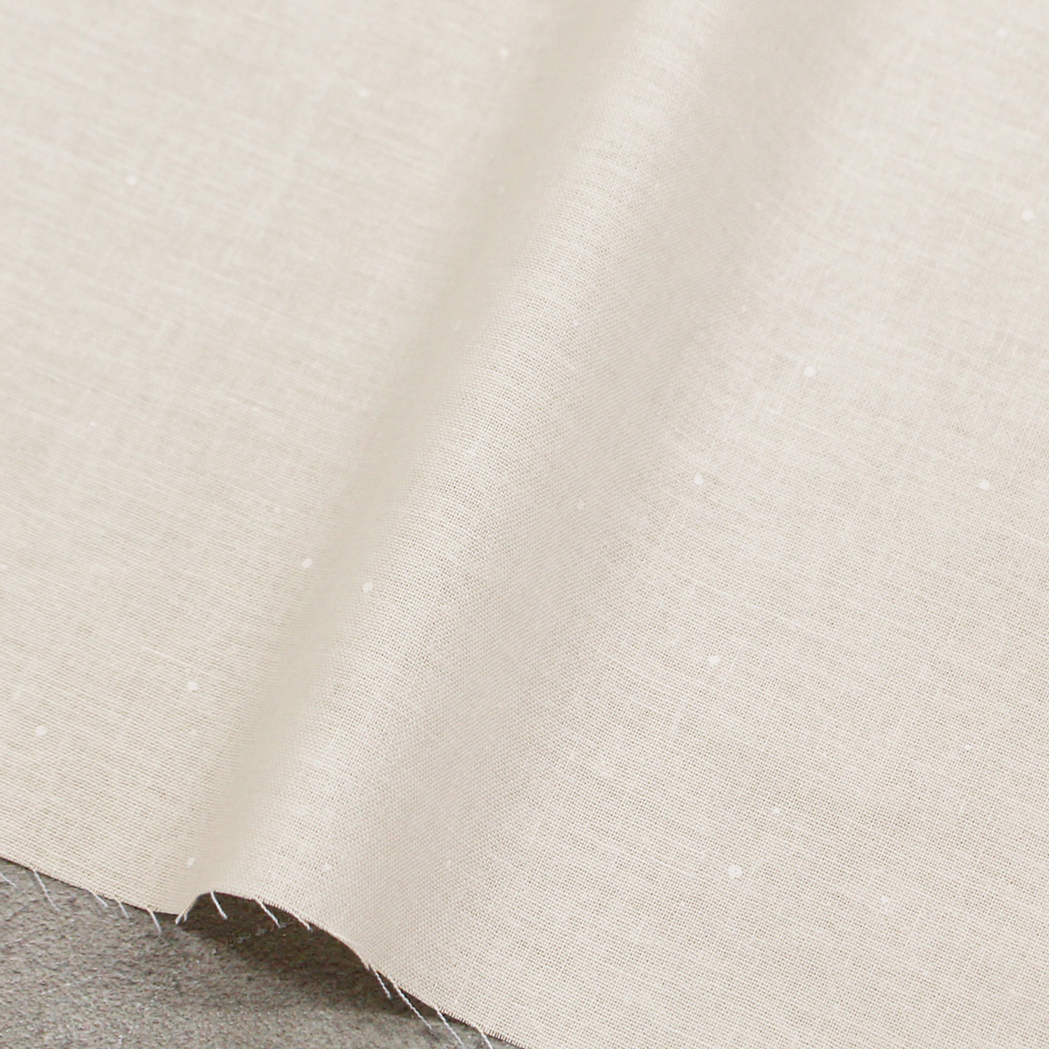 [Limited Quantity] STUDIO-23-IV Free Sprit Free Spirit Ivory Small Dots for Patchwork USA Print Sheeting 1m/unit (m)