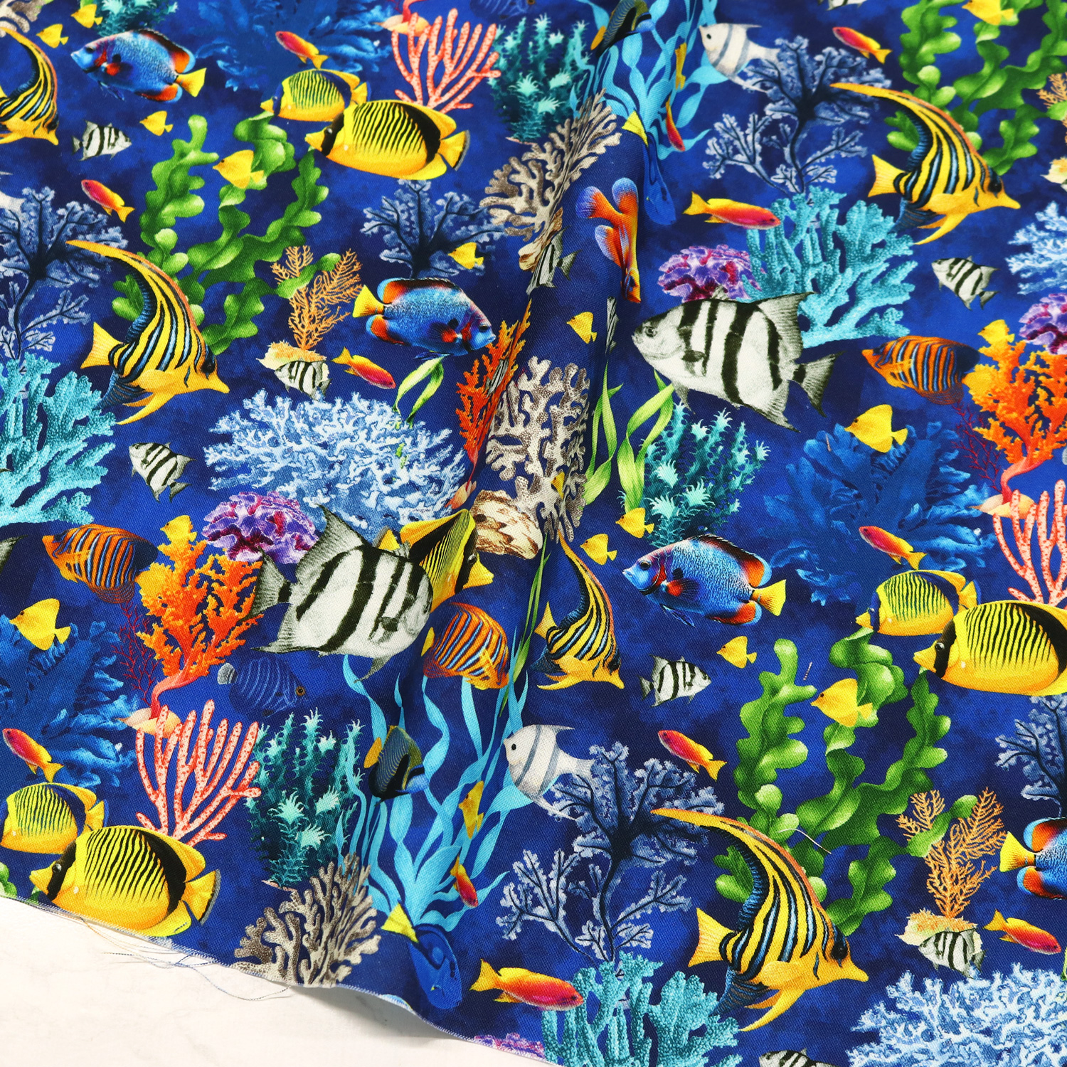 【お盆フェア】TIME3130-R 海の中の魚たち TimeLess Treasures タイムレストレジャー STELLA ステラ USAプリント生地 巾約110cm 1m単位 (m)