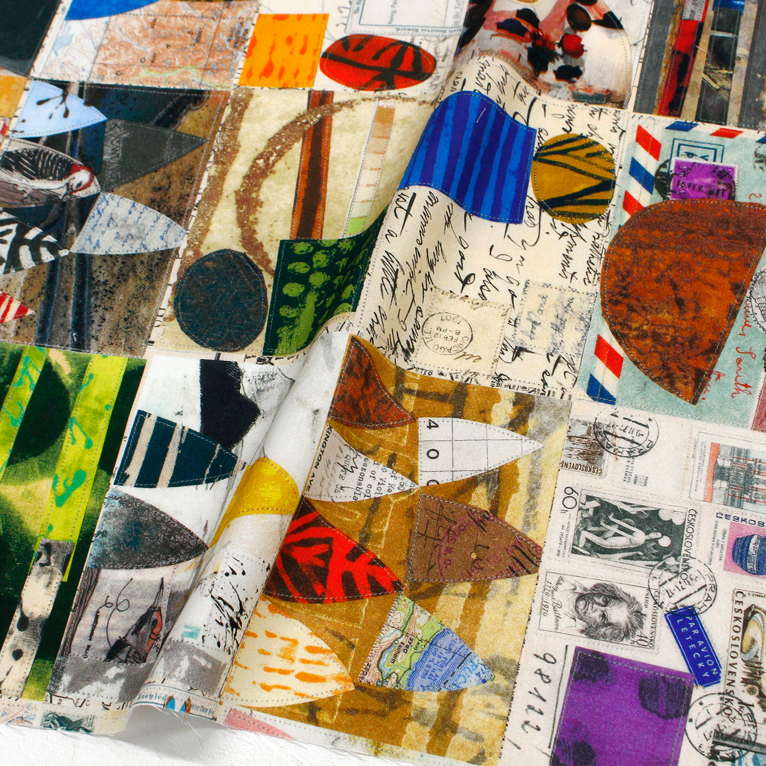 【第二弾】【0227新柄】WIN52988-1 ベージュ地 コラージュパッチワーク柄 WINDHAM FABRICS USAプリント生地 1m単位 (m)